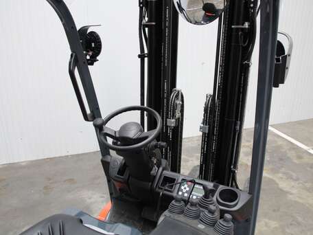 Toyota 8FBE20T - 2000 kg 