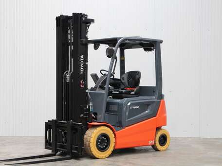 Toyota 9FBMK30T - 3000 kg 
