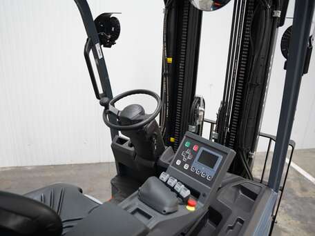 Toyota 9FBMK30T - 3000 kg 