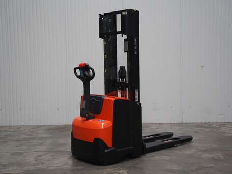 Toyota SWE120 - 1200 kg 