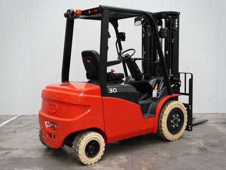 EP EFL303 - 3000 kg 