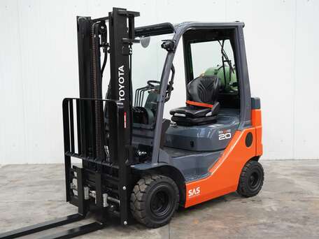 Toyota 02-8FGKF20 - 2000 kg 