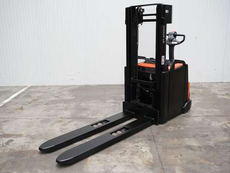 BT SWE200L - 2000 Kg 