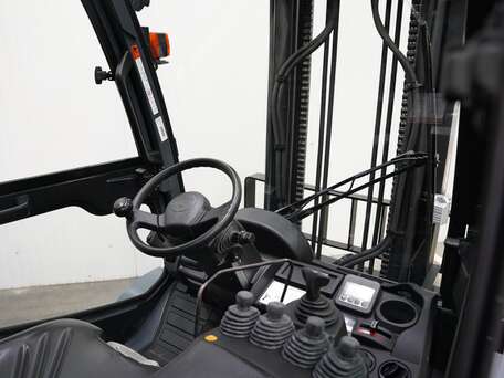 Toyota 40-8FD40N - 4000 Kg 