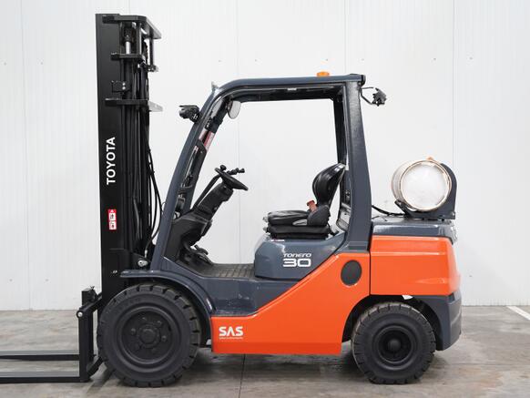 Toyota 02-8FGF30 - 3000 Kg
