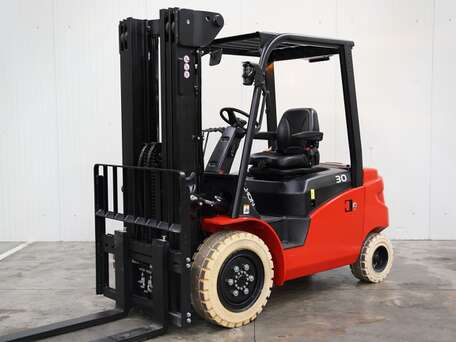 EP EFL303 - 3000 kg 