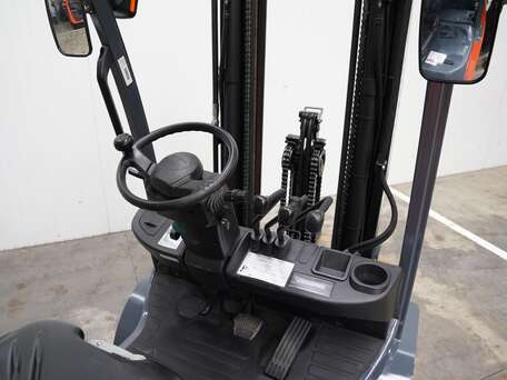 Toyota 02-8FGKF20 - 2000 kg 