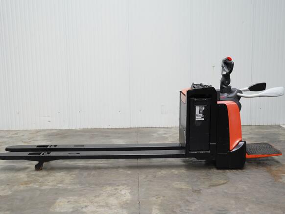 BT LPE250 - 2500 Kg