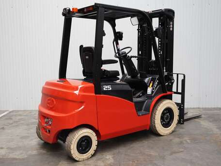 EP EFL253 - 2500 kg 