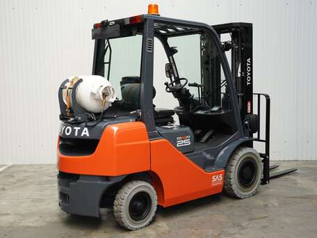 Toyota 02-8FGF25 - 2500 kg 