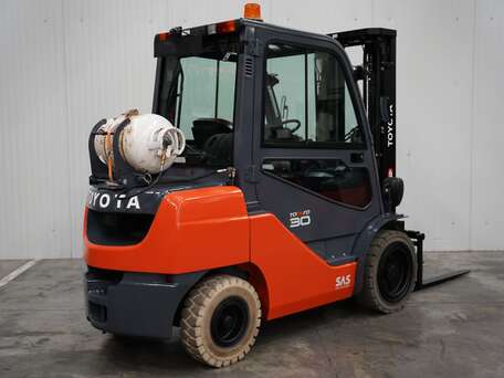 Toyota 02-8FGF30 - 3000 Kg 