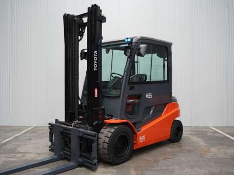 Toyota 8FBMT50 - 5000 Kg 