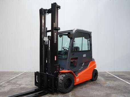 Toyota 8FBMT50 - 5000 Kg 