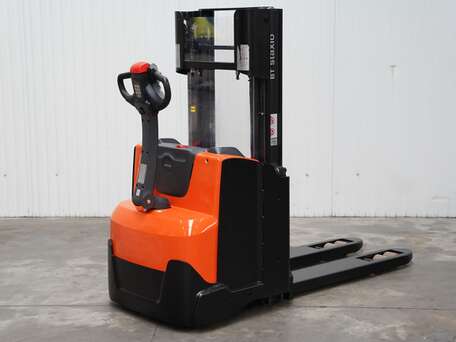 Toyota SWE200D - 2000 Kg 