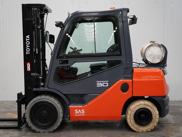 Toyota 02-8FGF30 - 3000 Kg